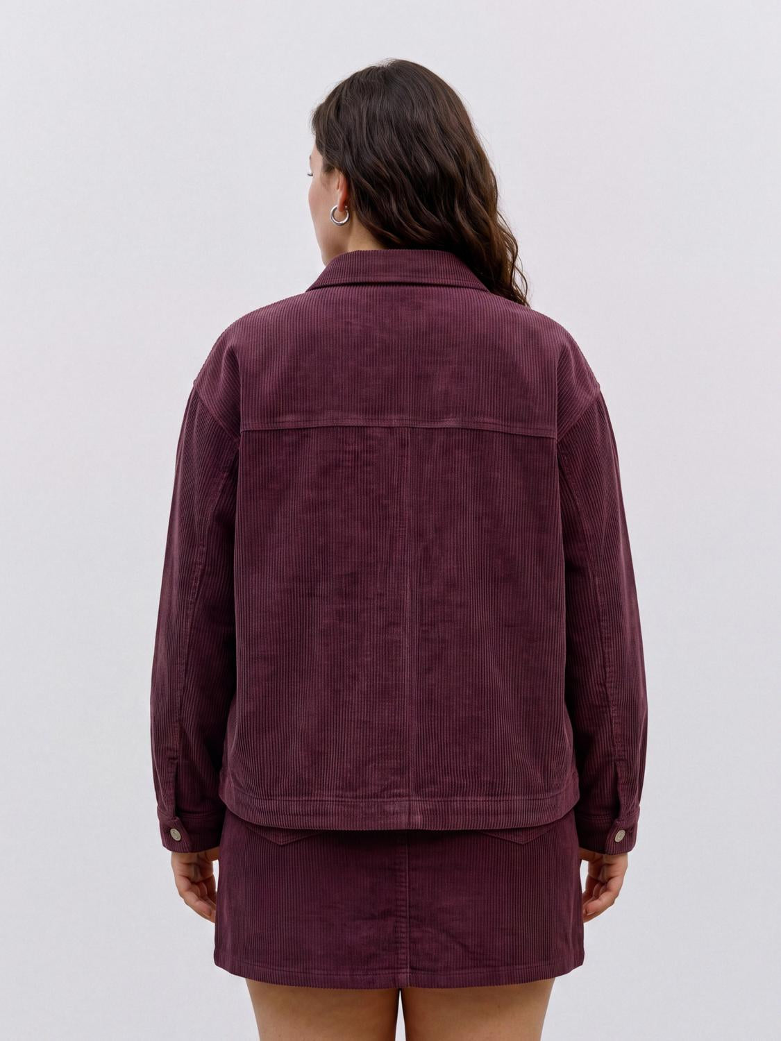 model_shot-back